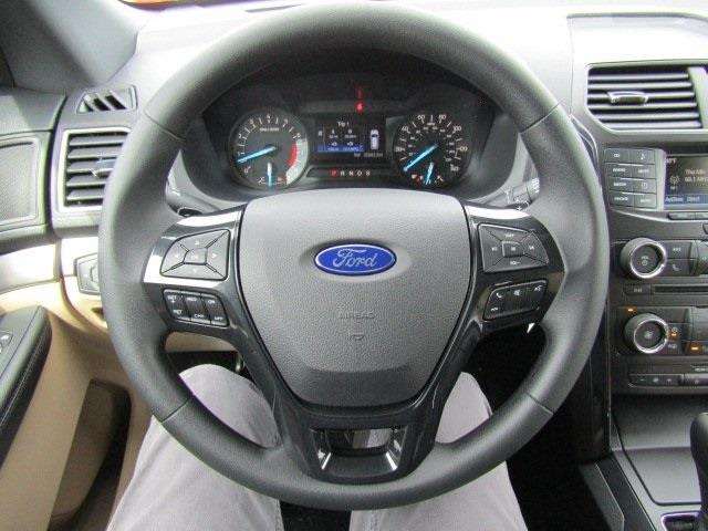 Ford Explorer 2017 photo 14